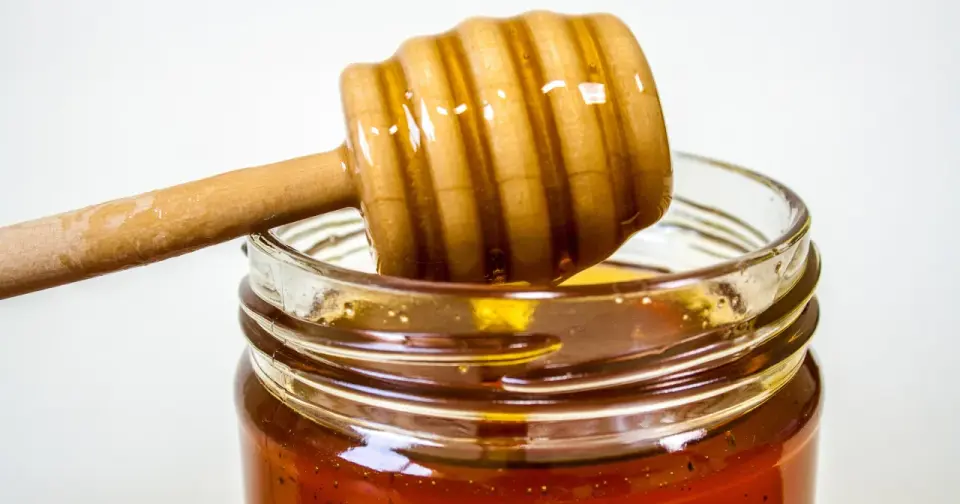 Naturalny antybiotyk na stawy? Co naprawdę pomaga